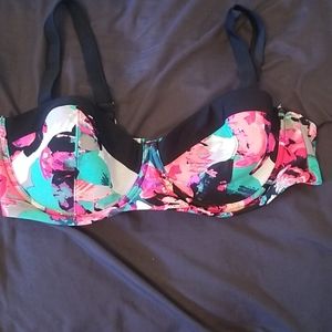 Ava and Viv wired cup bikini top